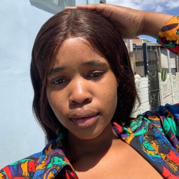 Babysitter in Cape Town: Lisakhanya