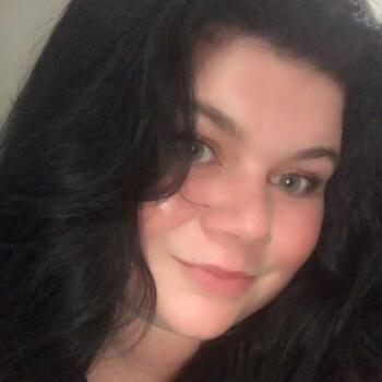 Baby-sitter in Caen: Linda