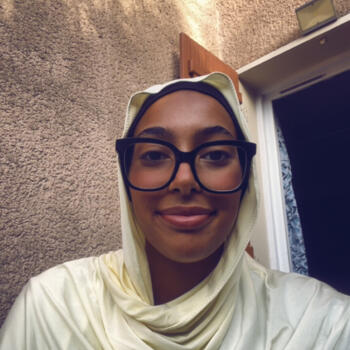Babysitter in Trappes: Nour