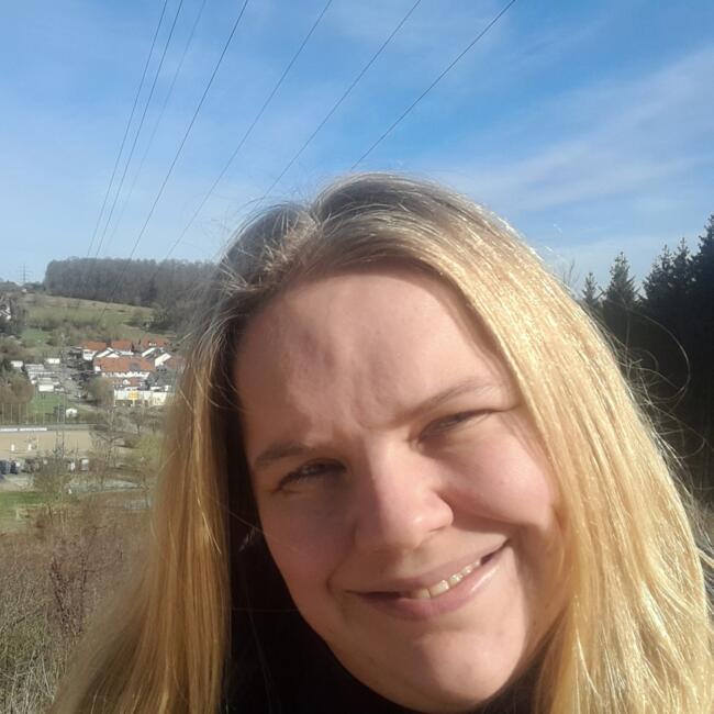 Babysitter in Ichenhausen: Monika