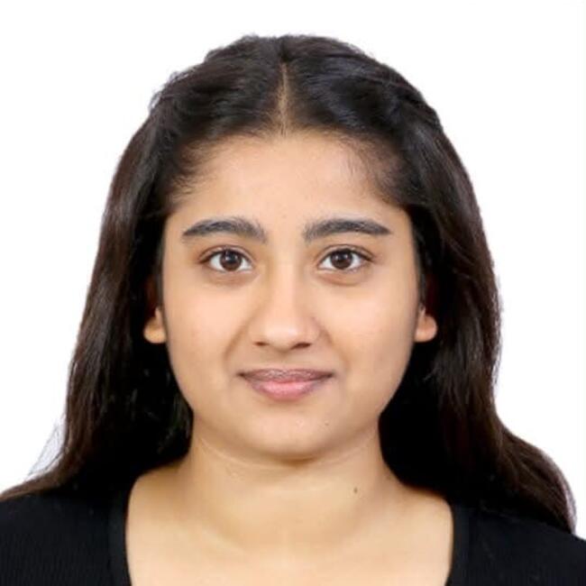 अहमदाबाद में बेबीसिटर: Vaishvi