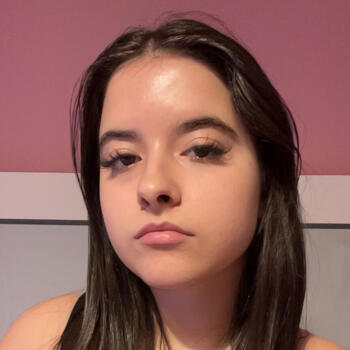 Babysitter in Paray-Vieille-Poste: Mélina