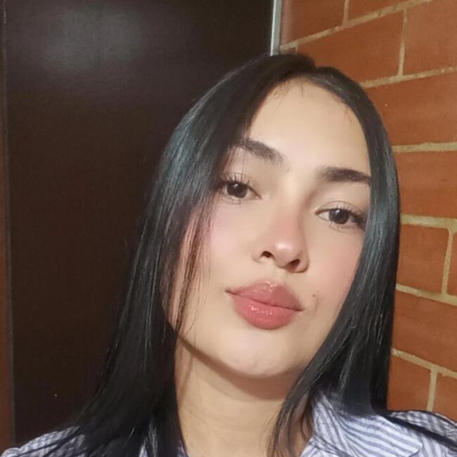 Nanny in Madrid: ANGELA