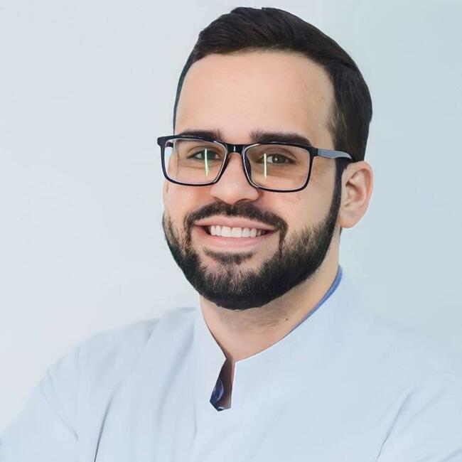 Emprego de babá em Goiânia: João