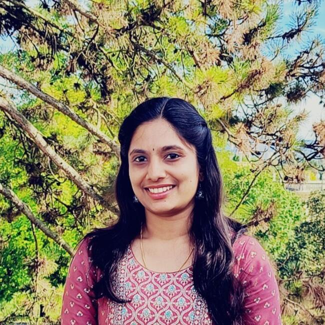Babysitter in Mayen: Vishnupriya