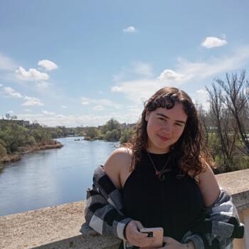 Babysitter in Lugones: Lena Moreno
