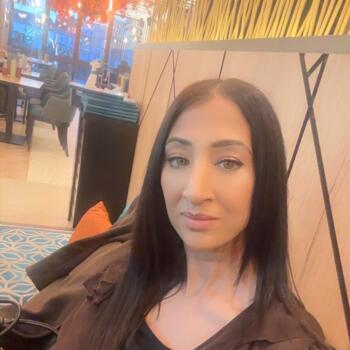 Babysitter Shipley: Shabnam