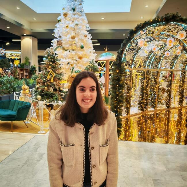 Babysitter in Dourdain: Maiwenn