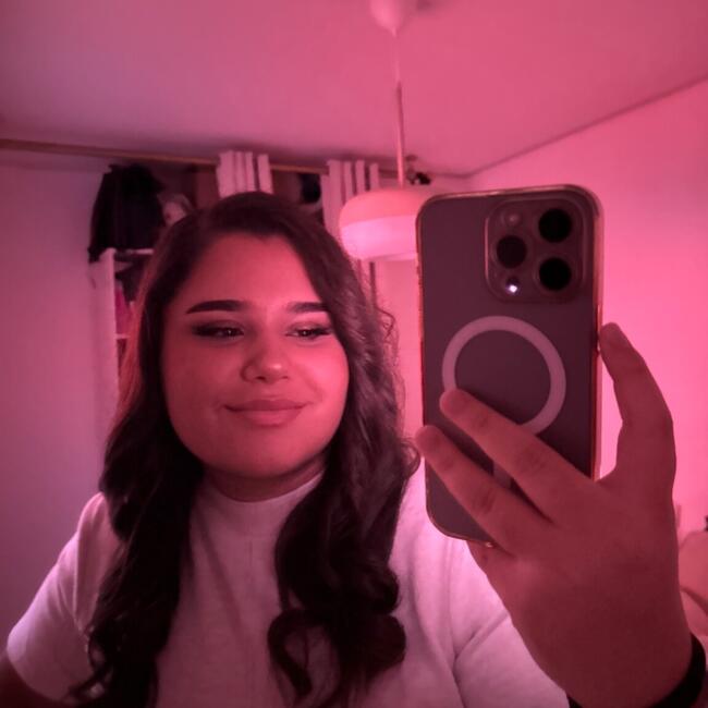 Babysitter in Besançon: Shana