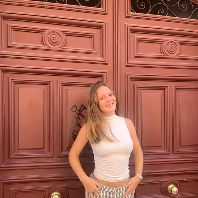 Niñera en Villanueva de la Cañada: Alexandra