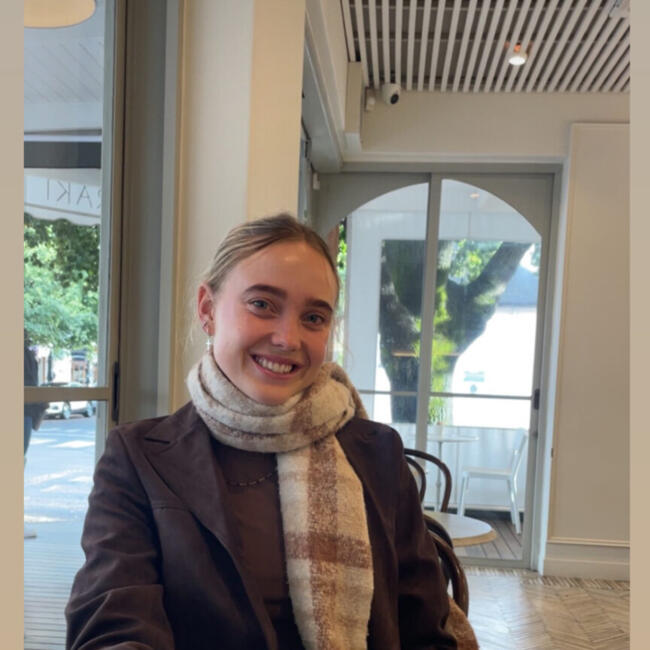 Babysitter in Stellenbosch: Mia