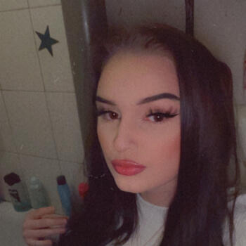 Babysitter in Oppach: Alana