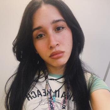 Babysitter in Vista Alegre: Elizabeth