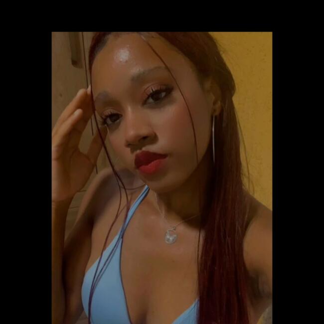 Babá em Queimados: Andressa