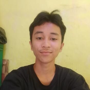 Babysitter in Jakarta: Yogi