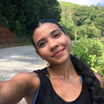 Babysitter in Nova Trento: Gabriela