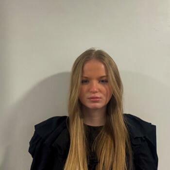 Babysitter Pérols: Laura