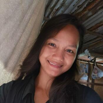 Nanny in Davao City: Mae
