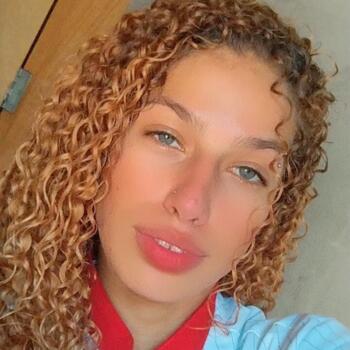 Babysitter in Araraquara: Adrielly Borges