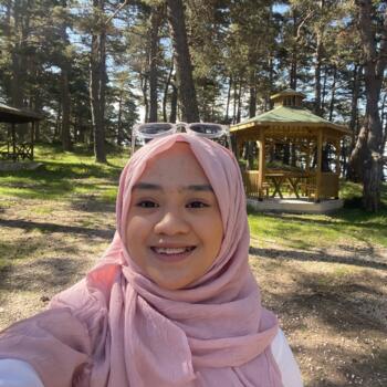 Babysitter in Istanbul: Ayşegül