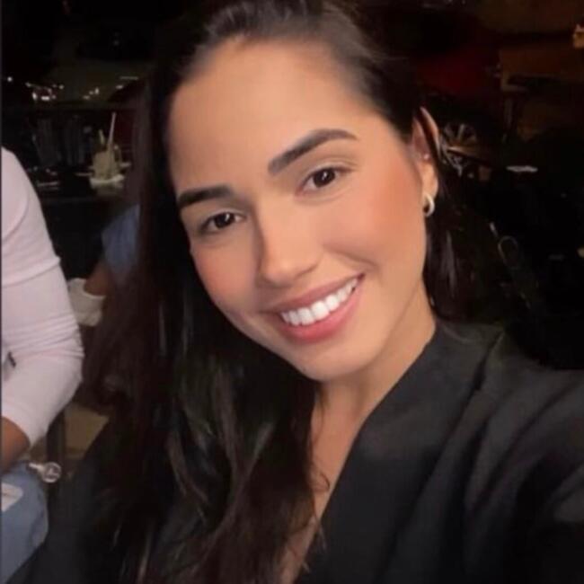 Babysitter in Brasília: Ketlen