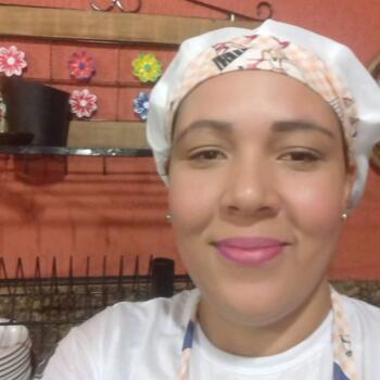 Babysitter Juiz de Fora: Tia Cintia