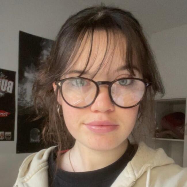 Babysitter in La Roche-sur-Foron: Lise