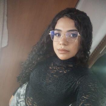Babysitter in Maceió: TICIANE