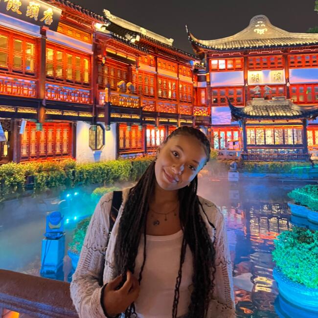 Babysitter in Düsseldorf: Kadia