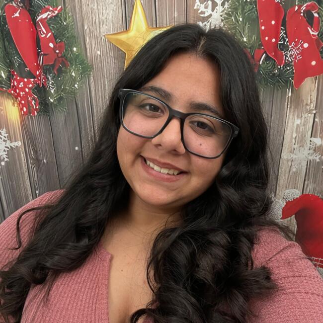 Babysitter in Downey: Cora