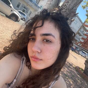 Babysitter in Montevideo: Mariam