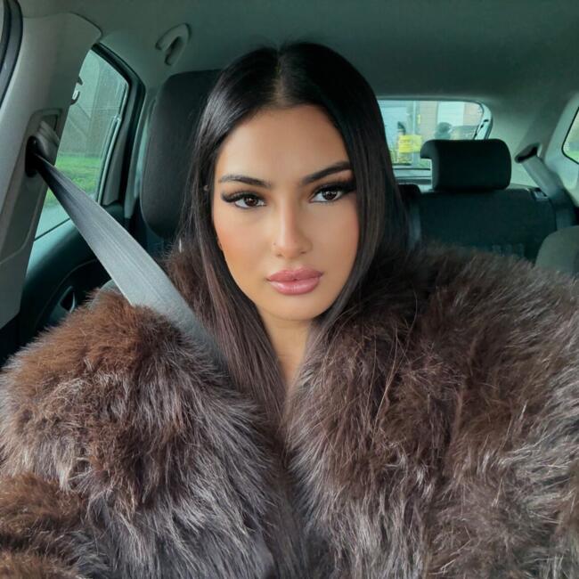 Babysitter in Charleroi: Iman