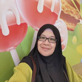 Babysitter in Muar town: Lina