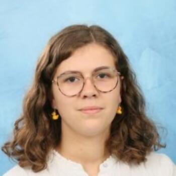 Babysitter in Mont-Saint-Aignan: Alexane