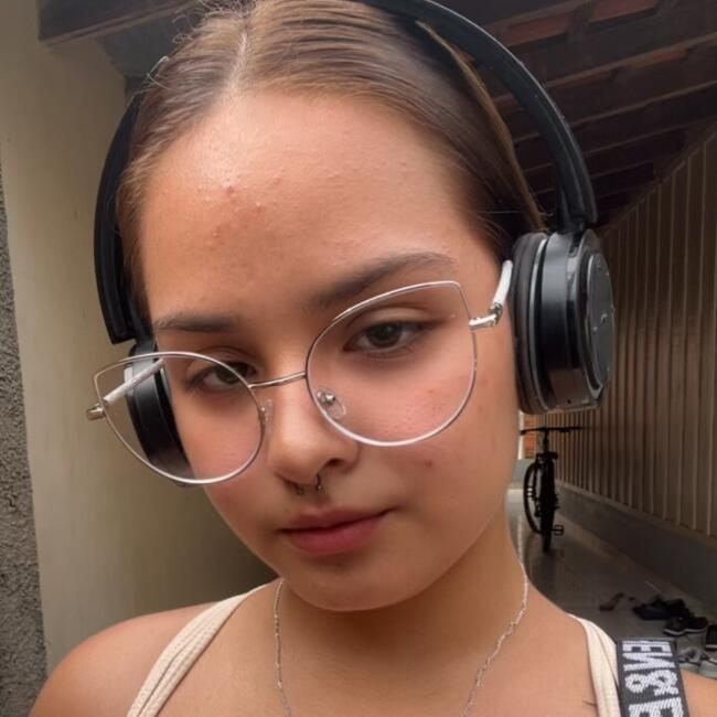 Babysitter in Cacoal: Angelique