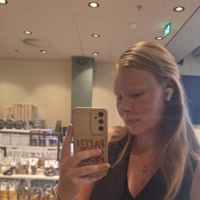 Babysitter in Utrecht: Anniek