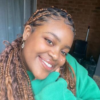 Babysitter in Kempton Park: Tshiamo