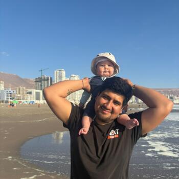 Babysitting job in Alto Hospicio: babysitting job Lester chavez
