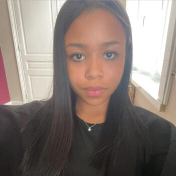 Babysitter em Lille: Shaina