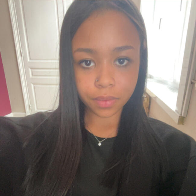 Babysitter em Lille: Shaina