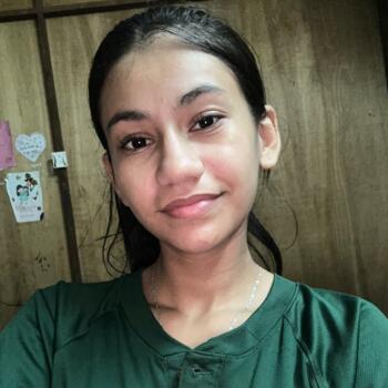 Babysitter Asunción: Luana