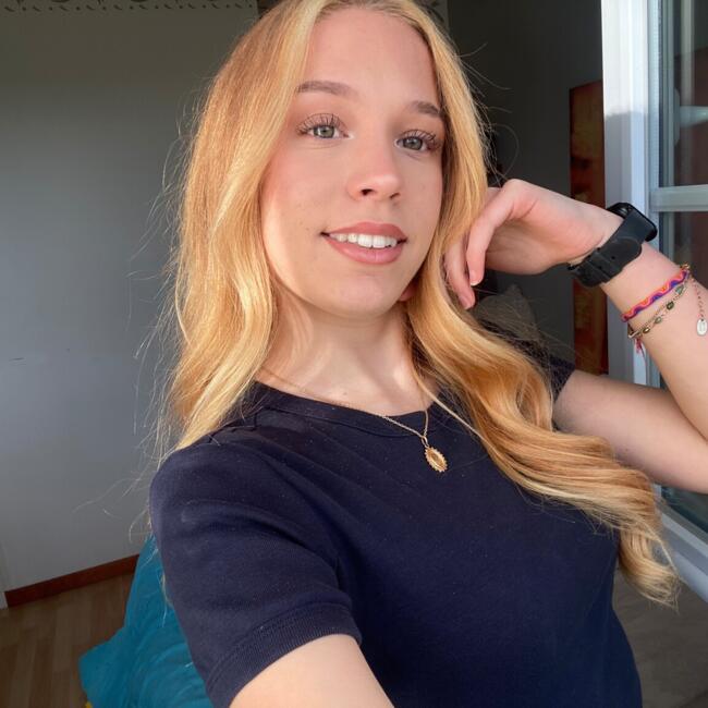 Babysitter in Presles: Amandine