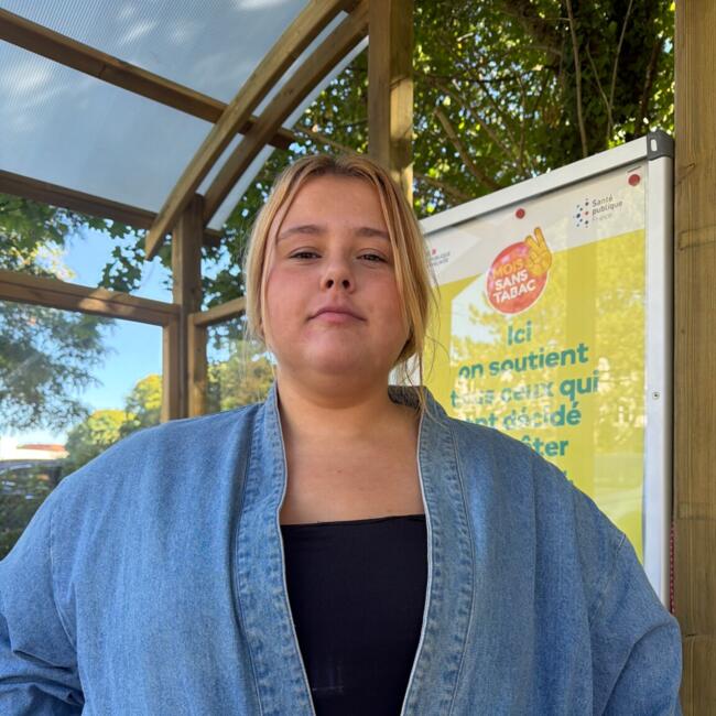 Babysitter in Beauvais: Kahina