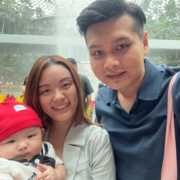 Singapore Island的临时保姆工作: 临时保姆工作 James