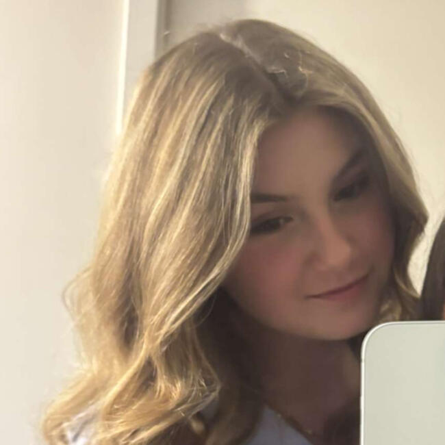 Babysitter in Saint-Witz: Anne-Sophie