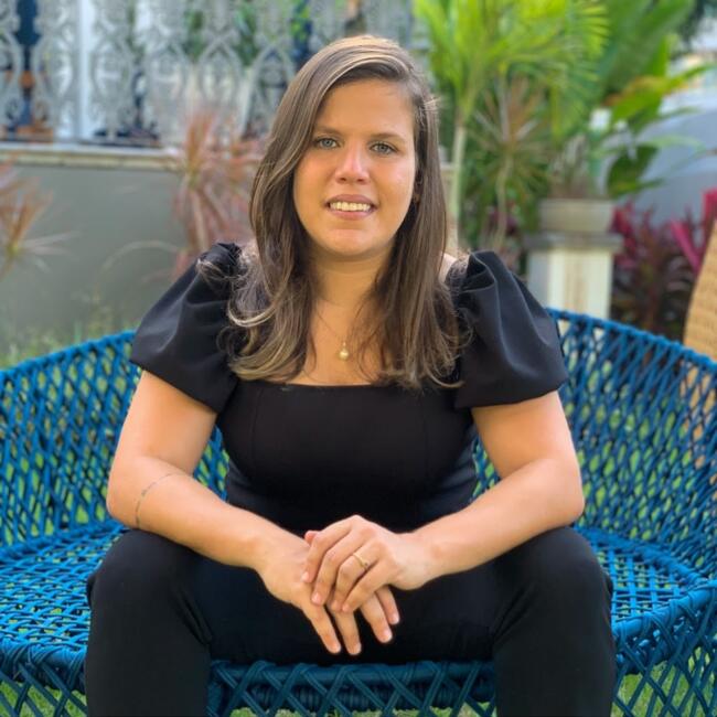 Babysitter in Barreira: Raquel