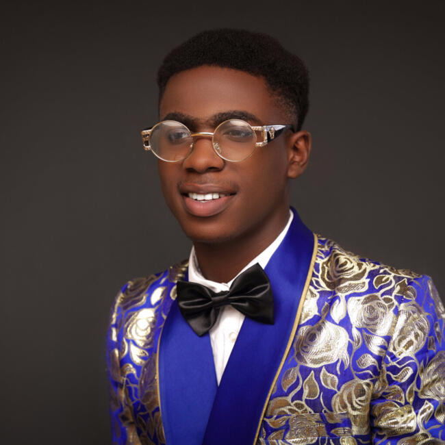 Baby-sitter in Whitby: Iroegbu