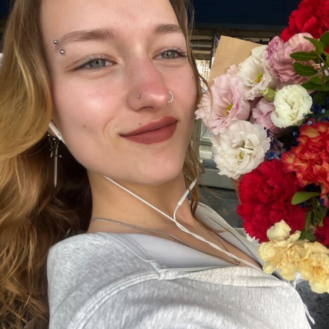 Babysitter in Paris: Lucy