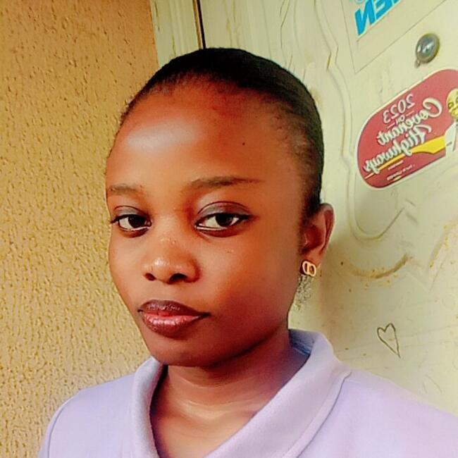 Babysitter in Surulere: Oyekan