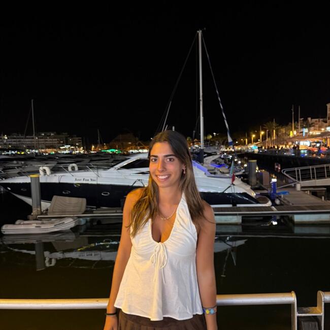 Babysitter em Leiria: Mariana